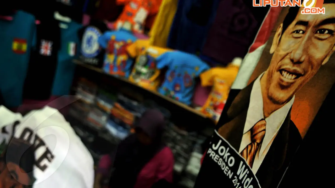 [FOTO]  Panen Rezeki Berkat Dagang Kaos Jokowi 