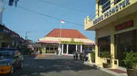 Jajaran Polda Jabar turun tangan dalam proses penyelidikan peristiwa penyerangan anggota Polresta Cirebon. Foto (Liputan6.com / Panji Prayitno)