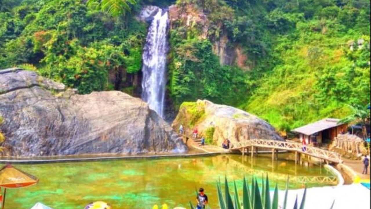 <b>Sentul Paradise Park</b><br>