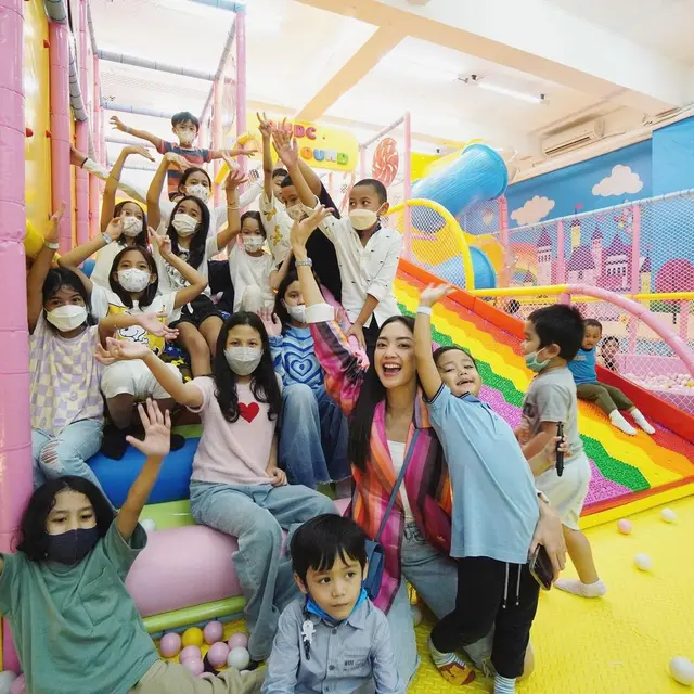 Ririn Dwi Ariyanti rayakan ulang tahun anak ketiga tanpa kehadiran Aldi Bragi