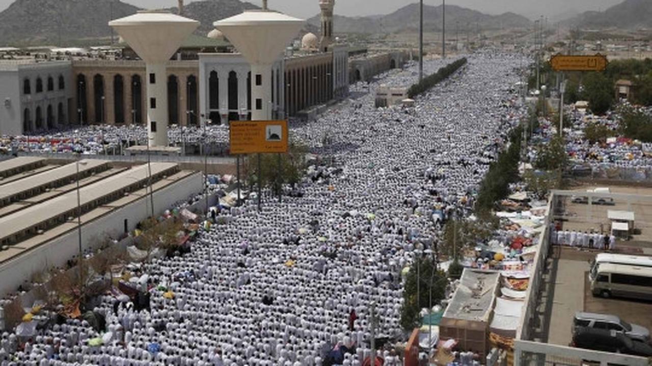 Pemandangan menakjubkan jutaan jemaah haji wukuf di Arafah