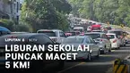 Akhir pekan di masa liburan sekolah, apalagi tanggal muda dimanfaatkan warga untuk berwisata. Kemacetan menuju Puncak Bogor makin tak terhindarkan.