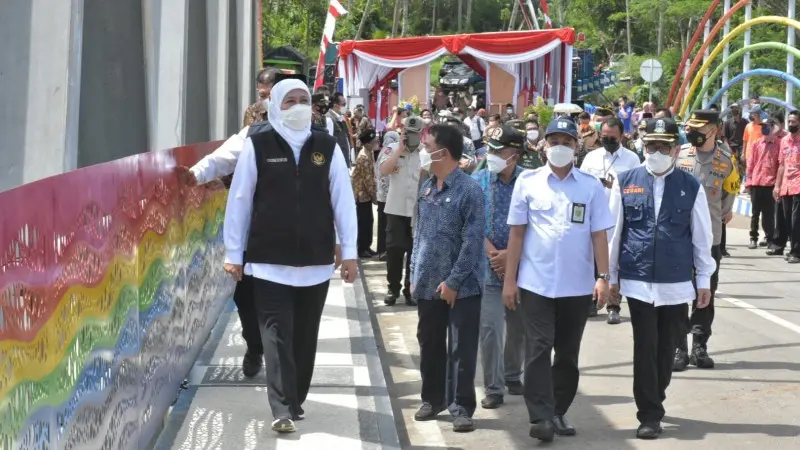 Jembatan pelangi Kabupaten Malang. (Liputan6.com/ ist)