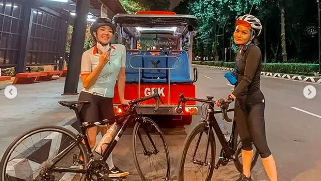 10 Potret Gisel Saat Bersepeda, Pesonanya Bikin Semangat Gowes
