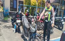 Kecelakaan Maut Batang: Sepeda Motor Tabrak Truk Parkir, Dua Tewas di Jalur Pantura