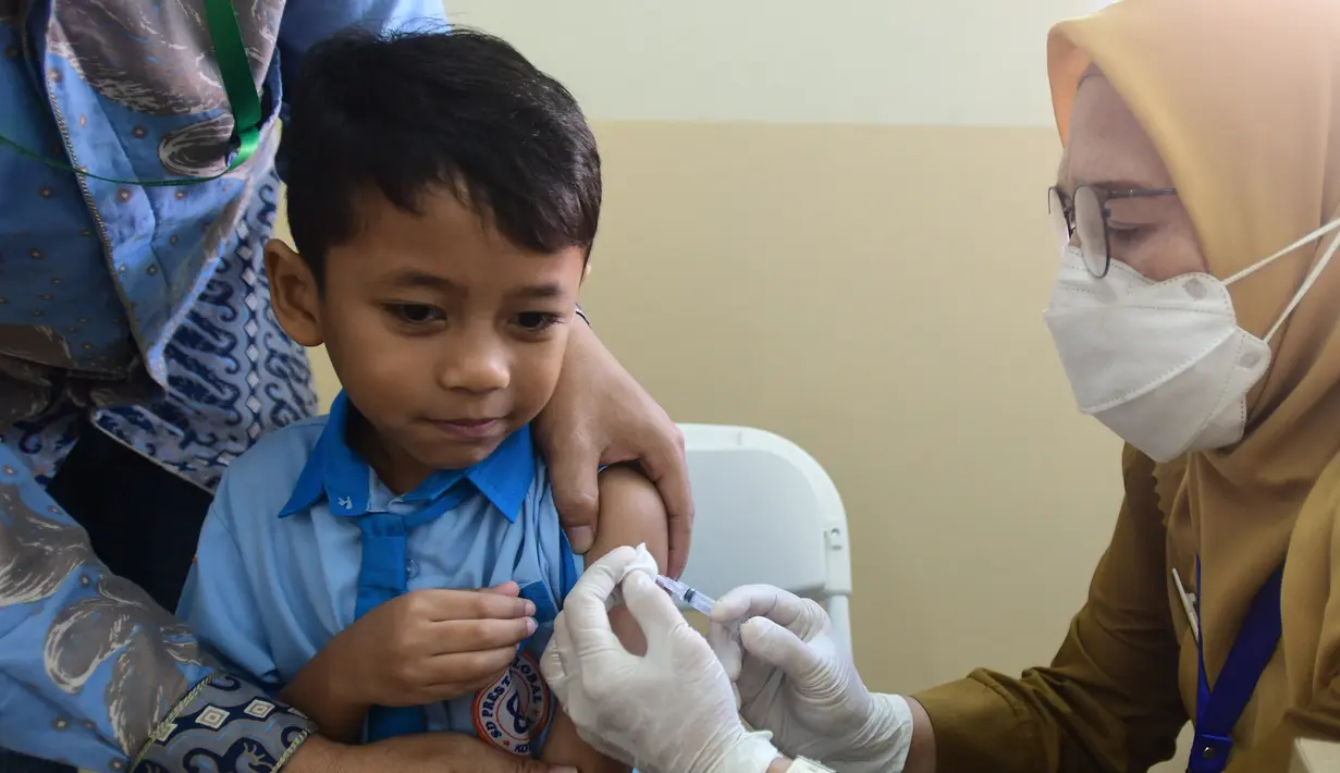 Program ini bertujuan untuk meningkatkan kualitas kesehatan para pelajar dan mendeteksi dini penyakit. (Merdeka.com/Arie Basuki)