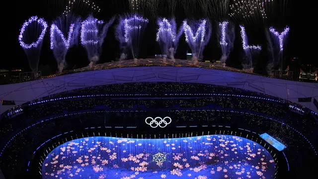 Meriahnya Pesta Kembang Api Penutupan Olimpiade Musim Dingin 2022