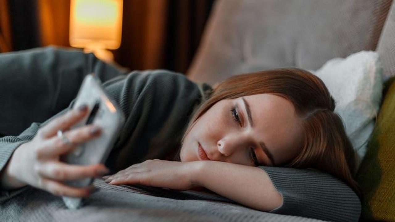 Cara Ampuh Mengatasi Rasa Cemburu dalam Hubungan LDR: Tips Jitu agar Hubungan Tetap Harmonis
