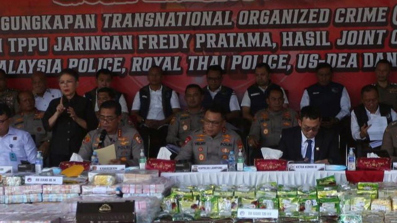 FOTO: Bareskrim Tunjukkan Barang Bukti Sindikat Narkoba Jaringan Internasional Terbesar Fredy Pratama Senilai Rp10,5 Triliun