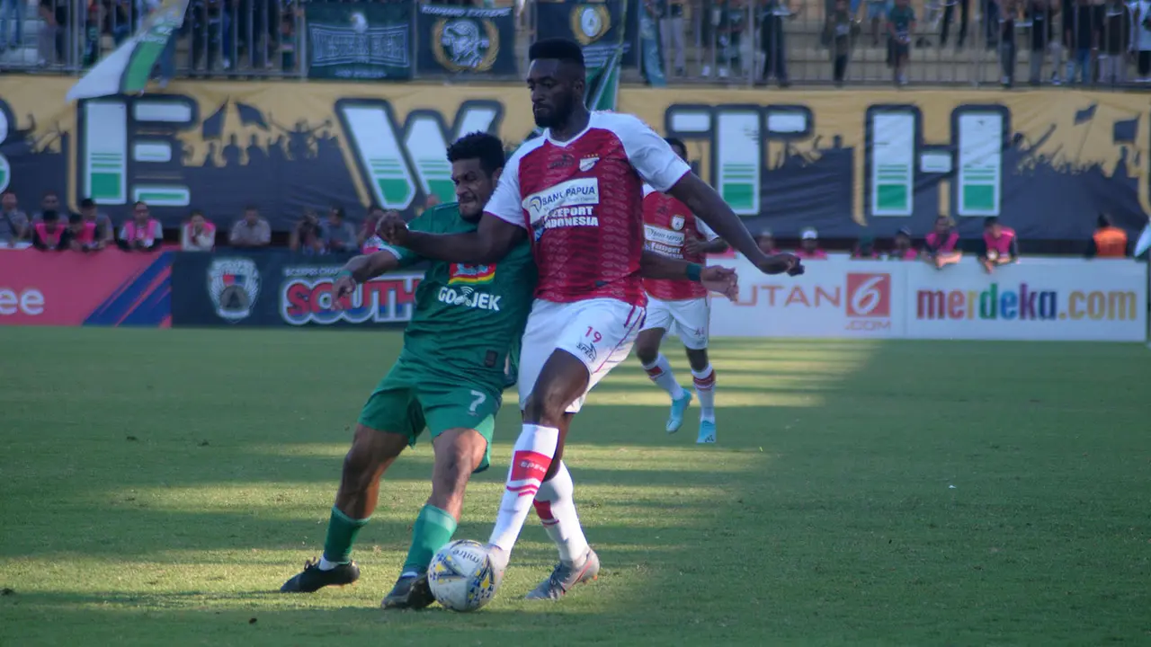 PSS Sleman vs Persipura Jayapura