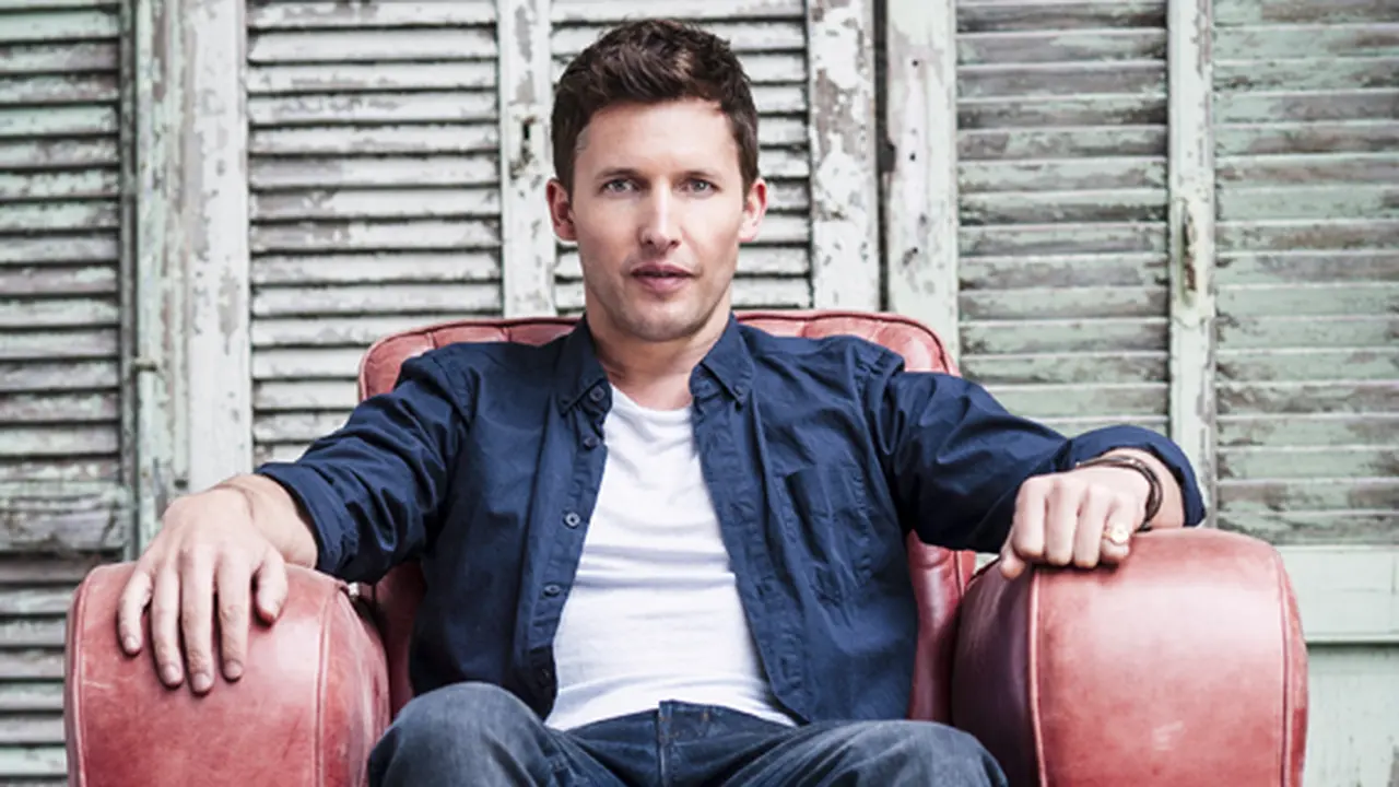 Selalu Balas Tweet, James Blunt Kocak di Twitter