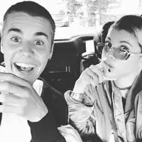 Ternyata pada tanggal 15 Agustus 2016, Justin Bieber mengeluarkan ancaman yang tidak main-main. Bieber merasa geram karena Beliebers atau penggemarnya terus-terusan menghina dan mencaci Sofia Richie kekasih barunya. (Instagram)