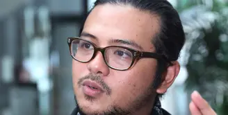 Ramon Y Tungka di kawasan Epicentrum, Jakarta Selatan, Senin (29/2/2016) mengaku senang syuting di Turki. Ramon bermain di film barunya berjudul 'Romansa: Gending Cinta di Tanah Turki'. (Nurwahyunan/Bintang.com)