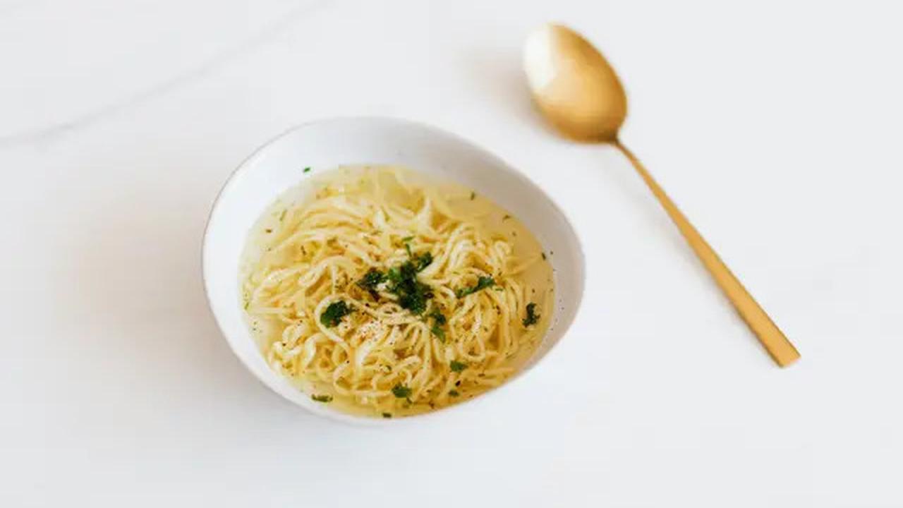 Mie Instan Memang Praktis, Tapi Tekanan Darah Bisa Melonjak