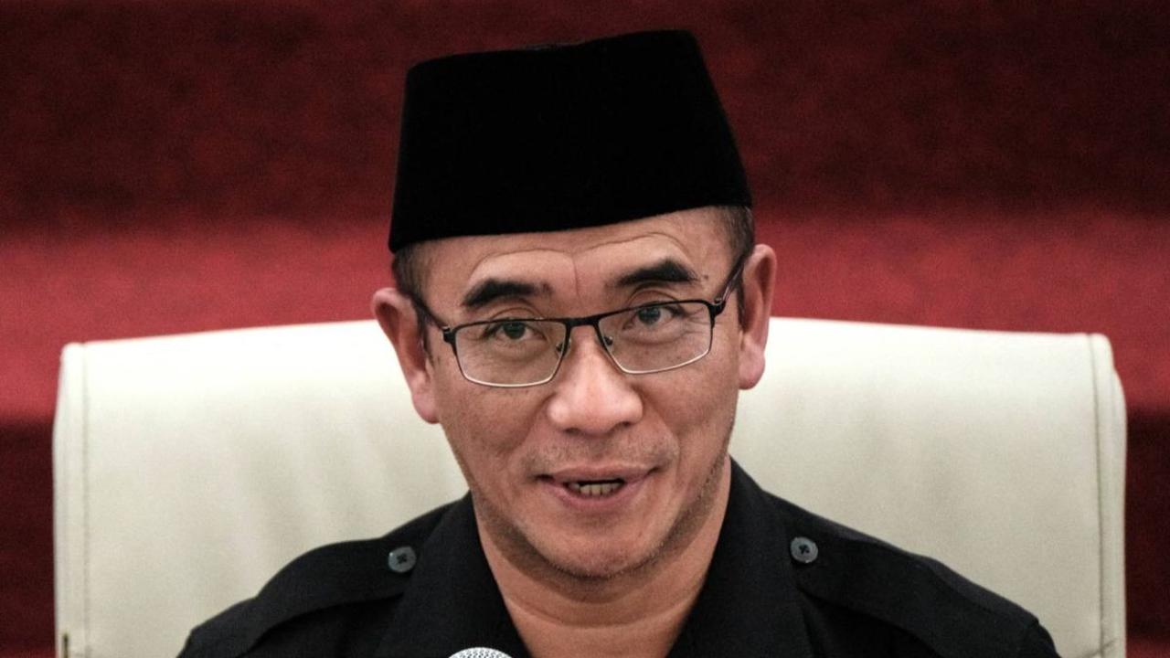 Ketua Komisi Pemilihan Umum (KPU) RI Hasyim Asy'ari membacakan penetapan rekapitulasi&nbsp;<br>hasil penghitungan suara tingkat nasional Pemilu 2024 di Gedung KPU, Jakarta, Rabu (20/3/2024).&nbsp;KPU menetapkan pasangan calon presiden dan wakil presiden n