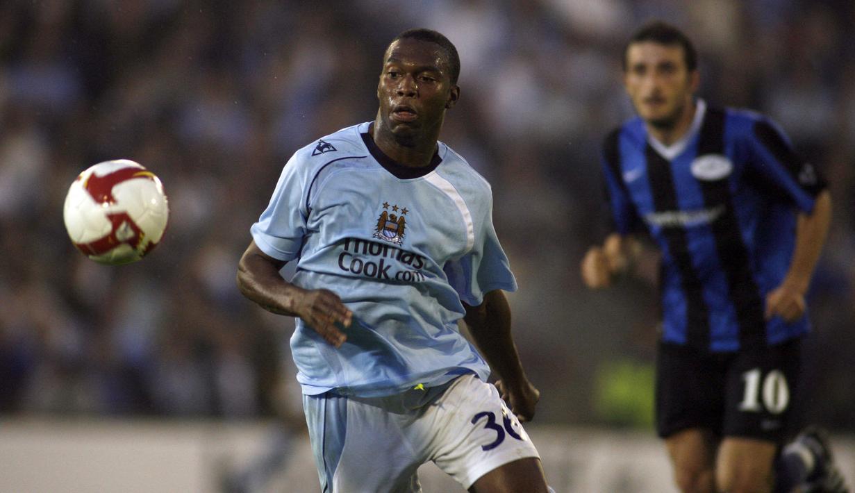 Daniel Sturridge. Striker berkebangsaan Inggris ini didatangkan Manchester City dari Akademi Coventry City pada awal musim 2006/2007. Bertahan selama 3 musim, ia total bermain dalam 32 laga dengan mecetak 6 gol dan 4 assist. Awal musim 2009/2010 ia hijrah ke Chelsea. (AFP/Craig Brough)