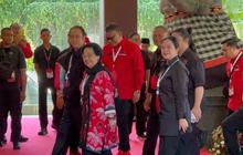 Kehadiran Megawati dengan Senyum Manis Semarakkan Kongres PDIP di Bali