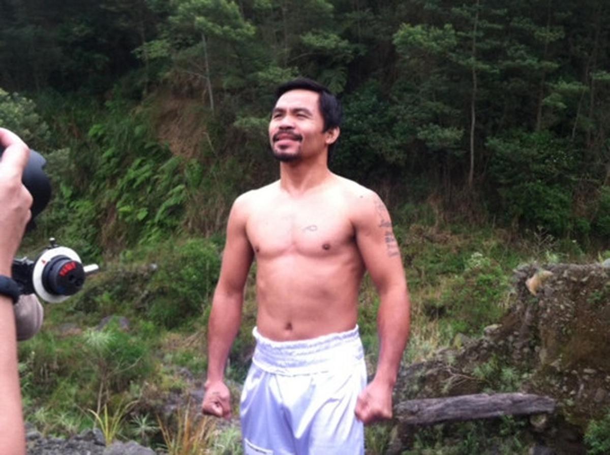 Gaya Manny Pacquiao syuting iklan jamu di kaki Gunung Merapi