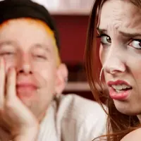 Mudah canggung, beberapa zodiak ini nggak bisa PDKT sama gebetan. (Via: lifeteen.com)