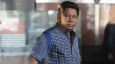 Anggota DPRD Kabupaten Bekasi, Waras Wasisto bersiap menjalani pemeriksaan di Gedung KPK, Jakarta, Selasa (20/8/2019). Waras Wasisto diperiksa sebagai saksi dalam kasus dugaan suap perizinan proyek Meikarta untuk melengkapi berkas perkara Sekda Jawa Barat Iwa Karniwa. (merdeka.com/Dwi Narwoko)