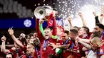 Jordan Henderson - Gelandang asal Inggris ini datang ke Anfield pada tahun 2011 usai ditebus dari Sunderland seharga 18 juta euro. Salah satu kapten terbaik Liverpool itu telah mempersembahkan gelar Premier League, Liga Champions, Piala Super Eropa hingga Piala Dunia Antarklub. (AFP/Javier Soriano)