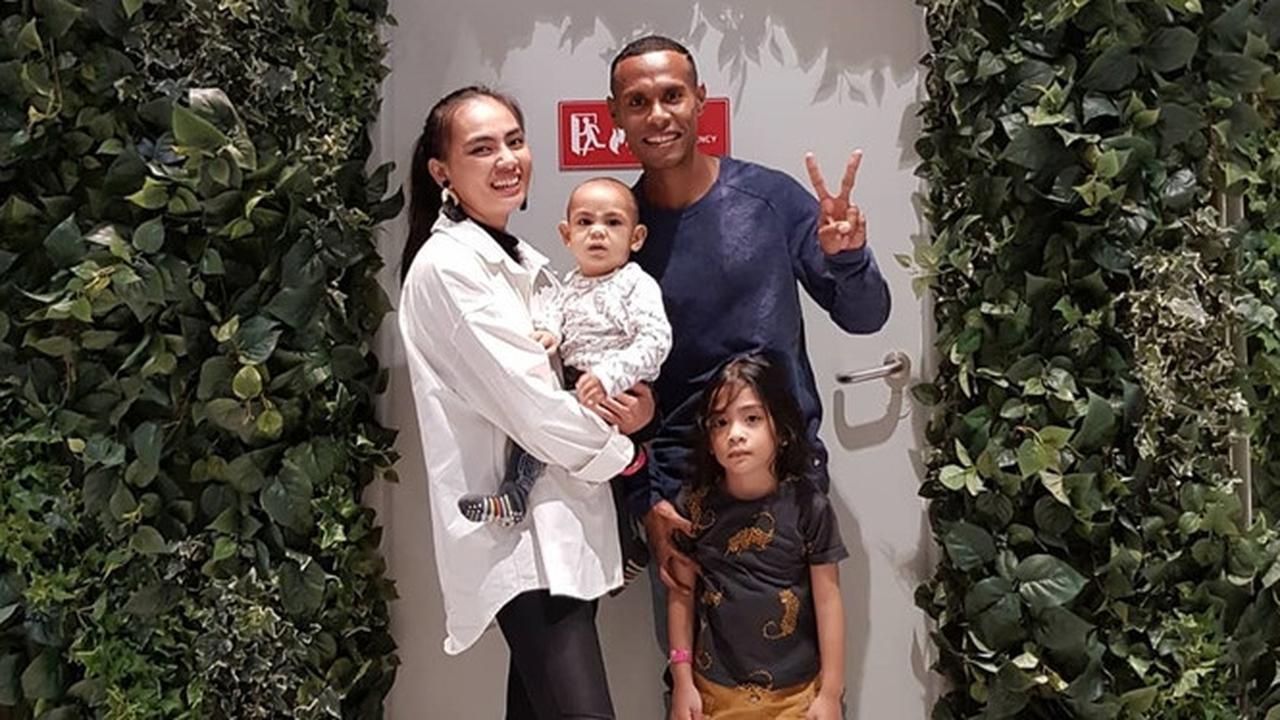 Ruben Sanadi dan keluarga.