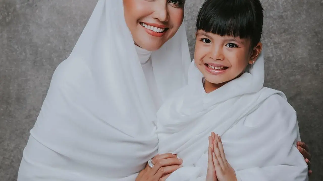 [Bintang] Emilia Contessa