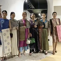 Trunk show sesi kedua Cita Tenun Indonesia Perlihatkan Keindahan Kain Tenun Nusantara. [Anisha/Fimela]
