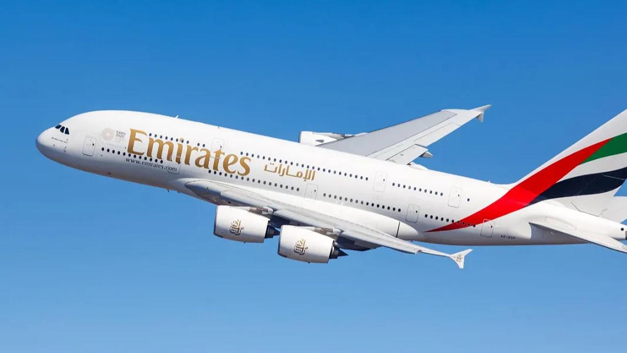 Berkali-kali Gagal Mendarat di Hong Kong, Pesawat Emirates Akhirnya Mendarat di Taiwan