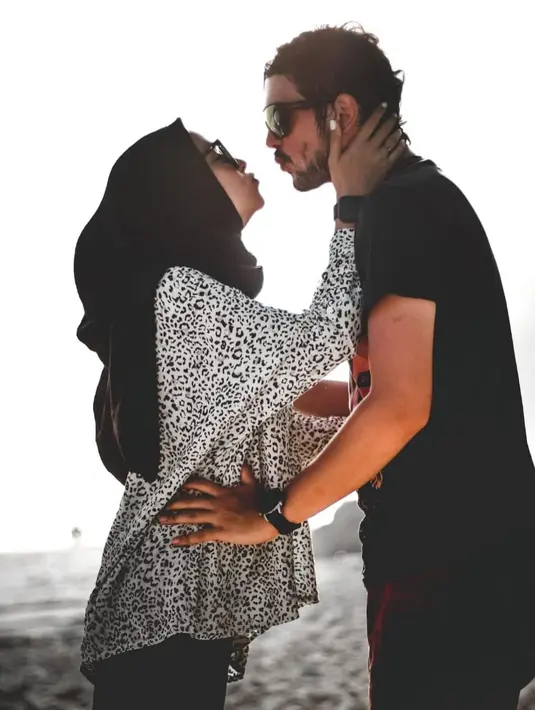 Aryani Fitriana dan Donny Michael (Instagram/donnymichael)