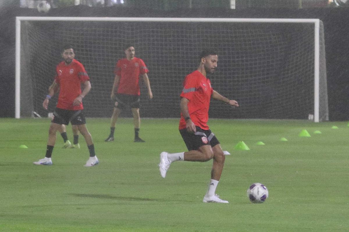 FOTO: Latihan Timnas Bahrain di Lapangan A Senayan