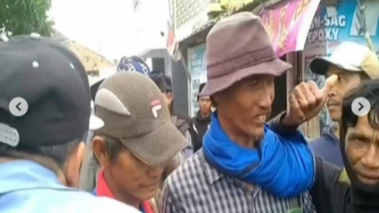 Usai Viral Kholid Sang Pemberani Disambut Para Nelayan Bak Pahlawan Sambil Mengepalkan Tangan