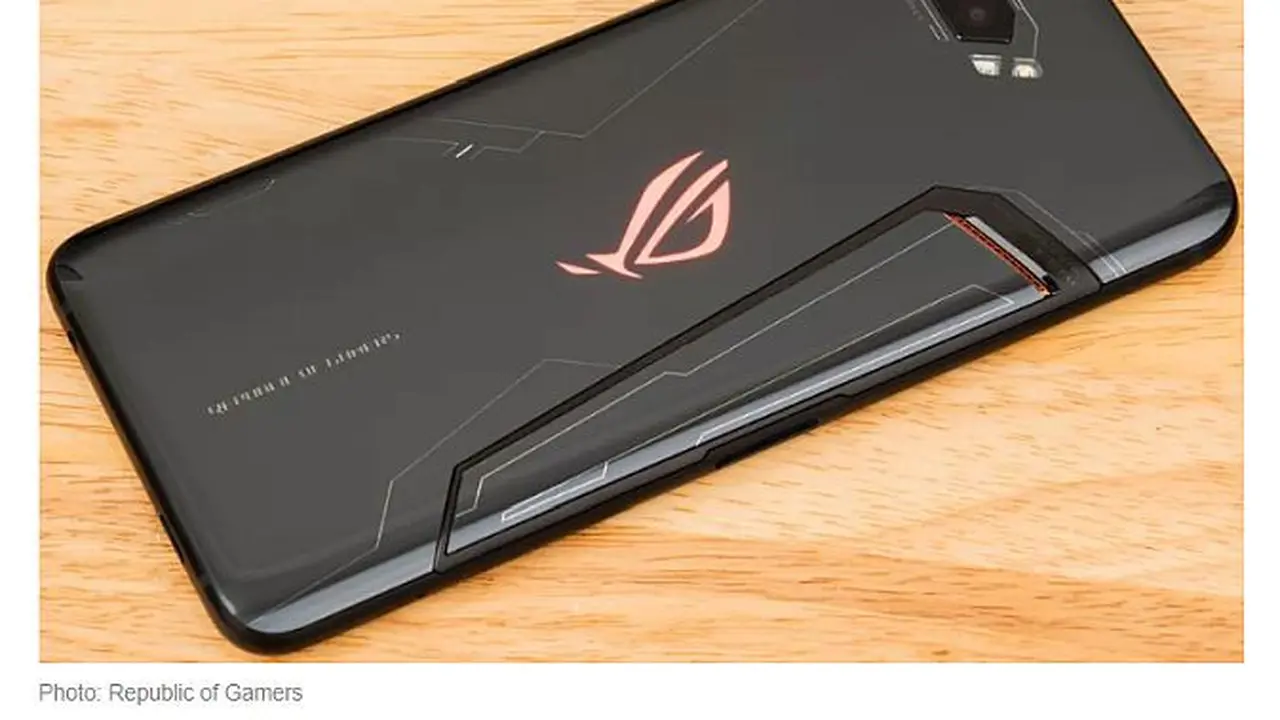 ROG Phone II (Republic of Gamers via The Verge)