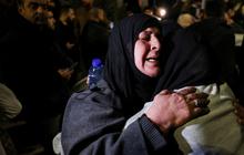 FOTO: Tangis Haru Tahanan Perempuan Palestina Kembali ke Pelukan Keluarga Saat Dibebaskan Israel