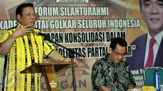 Ketua Umum Golkar Munas Ancol Agung Laksono memberikan pidato saat rapat pemantapan konsolidasi, Jakarta, Minggu (10/1/2016). Rapat digelar untuk menyelesaikan sengketa internal Golkar dan mendesak Munas Golkar untuk dipercepat. (Liputan6.com/Johan Tallo)