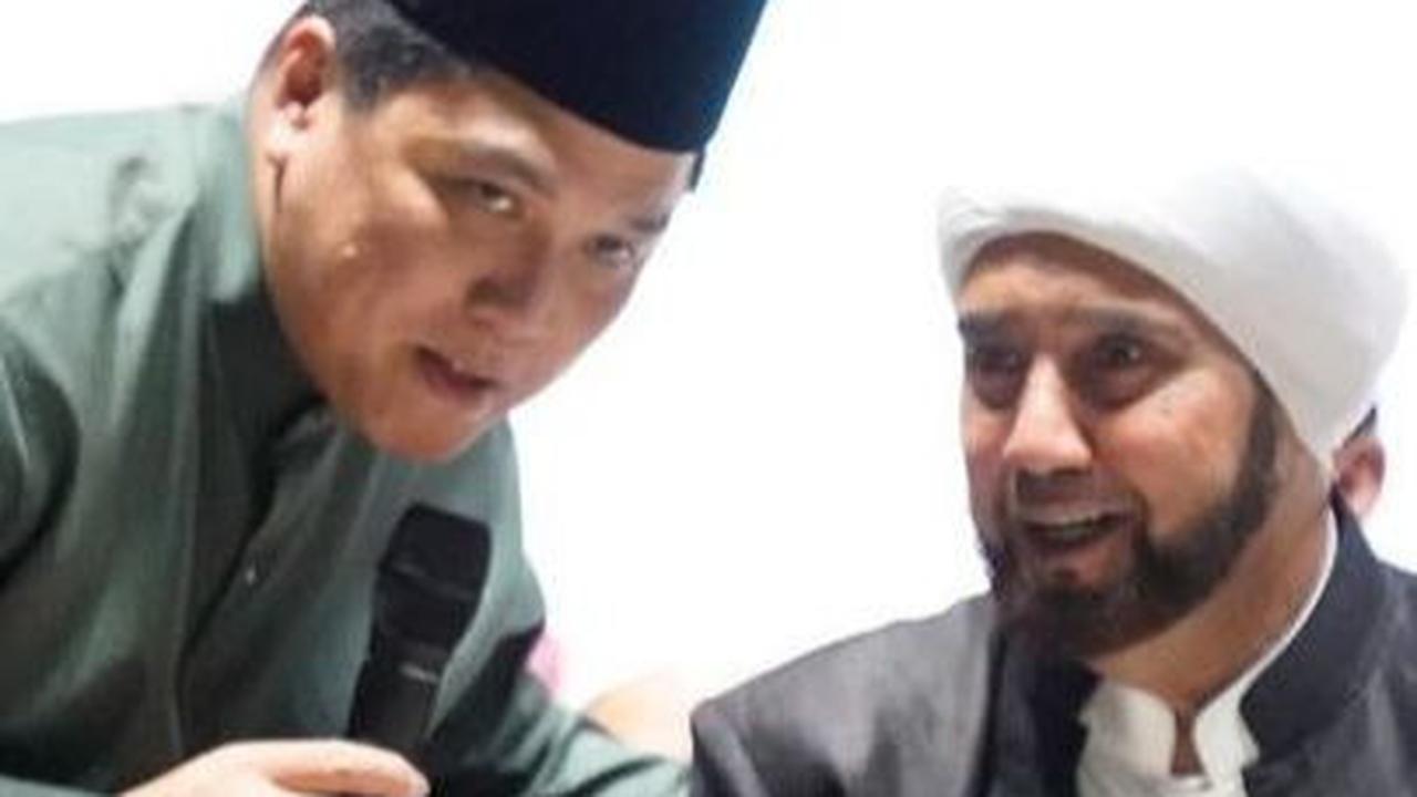Potret Ketua PSSI Selawatan bersama Habib Syech di Pasuruan, Minta Doa untuk Kemenangan Timnas Indonesia U-17