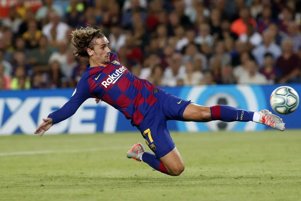 Antoine Griezmann Cetak 2 Gol ke Gawang Real Betis