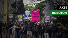 Berita video sekitar 1000 bobotoh Persib Bandung melakukab aksi kepedulian terhadap Persib Bandung, Selasa (17/10/2017).