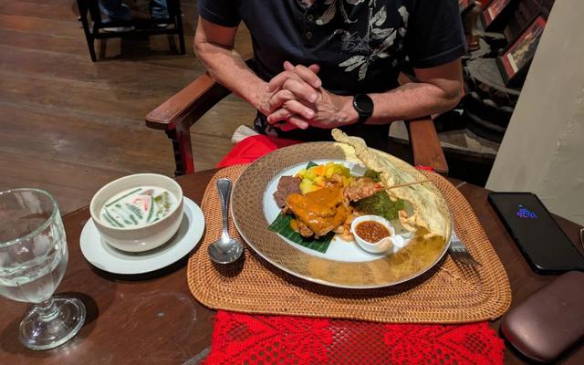 6. Dapur Babah Elite