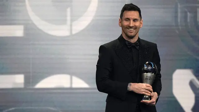 Foto: 5 Pemain dengan Penghargaan Individu Terbanyak, Messi Ungguli Ronaldo