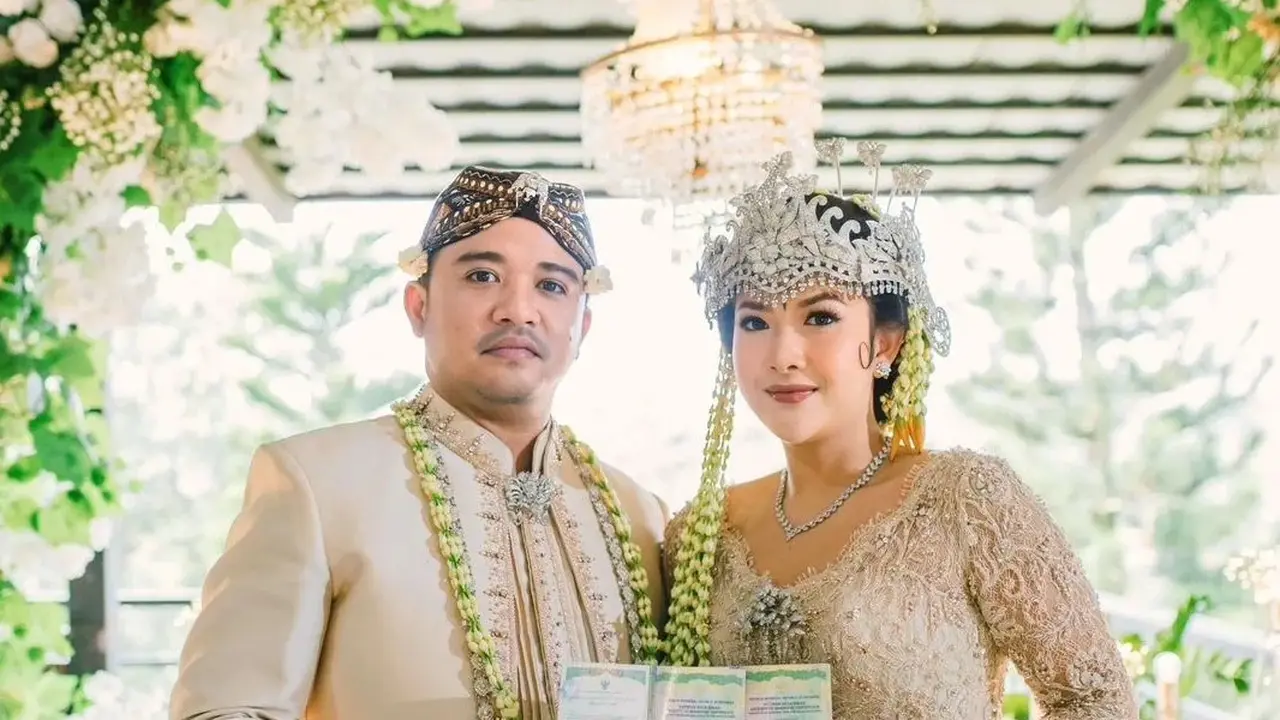 Roby Geisha Menikahi Hanna Hanifa