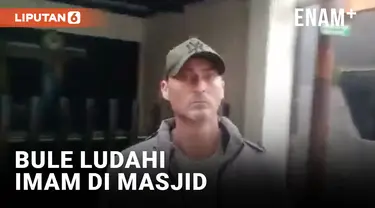 Bule Australia Maki-Maki dan Ludahi Imam di Masjid Al Muhajir Bandung