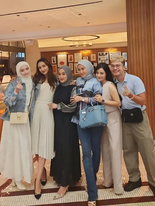 Tak sedikit netter yang menjuluki mereka sebagai geng yang sukses buat mantan menyesal. [Instagram @mysamawar]