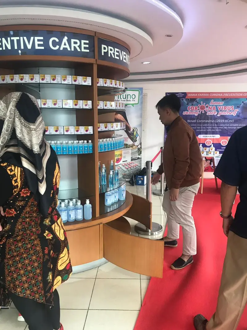 Bakal Dikunjungi Menteri, Apotek Kimia Farma Menteng Huis Larang Customer Beli Hand Sanitiser