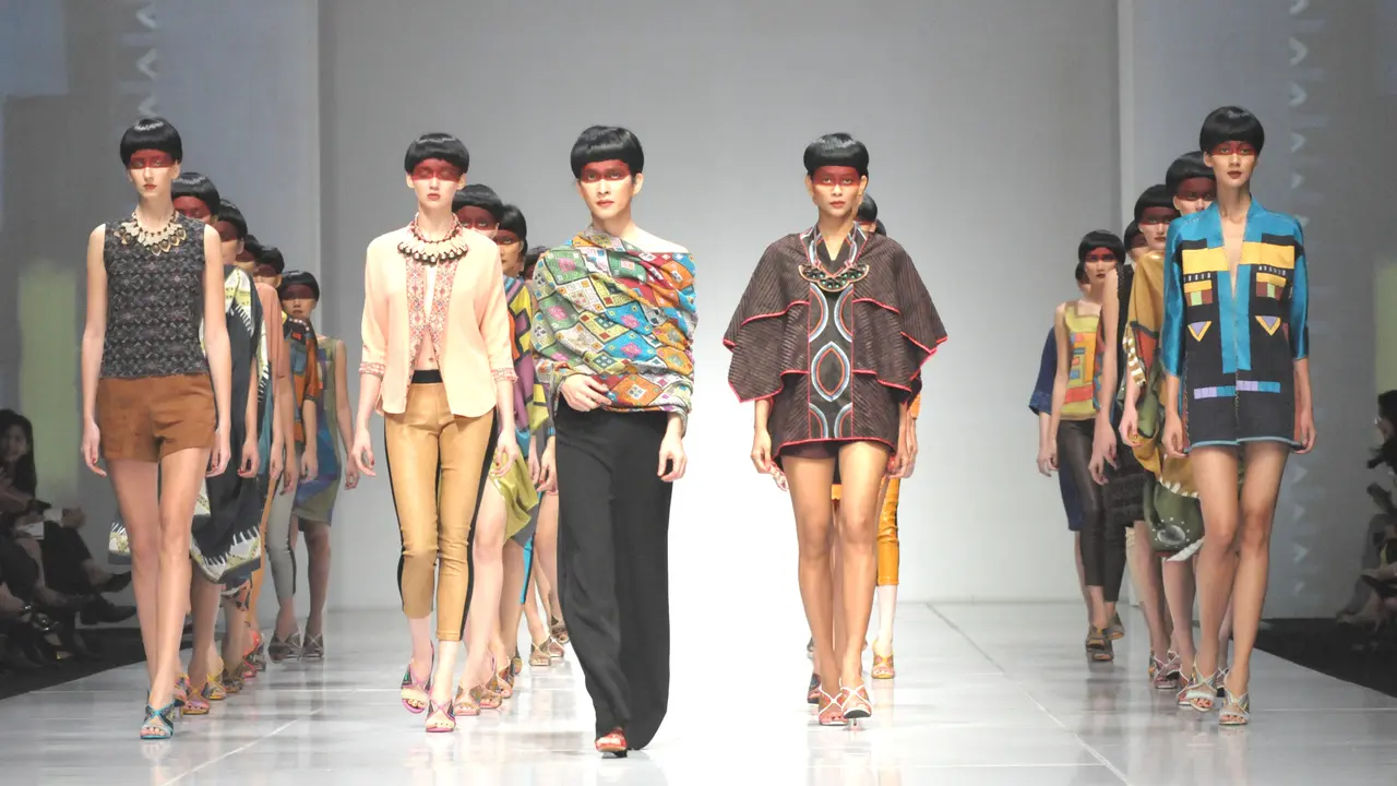 Bazaar Fashion Festival 2014 - Oscar Lawalata 1