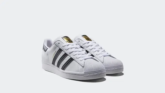 Adidas Superstar Sneakers
