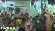 Selanjutnya Jokowi menyatakan bahwa pemberian izin kepemilikan dan pembukaan lahan bagi segelintir pengusaha besar, tidak diberikan olehnya selama memegang tampuk pemerintahan.