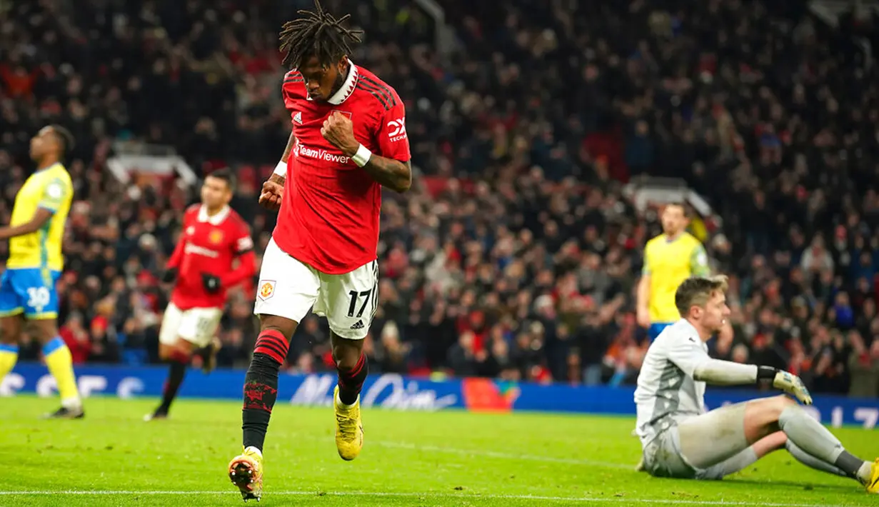 Pemain Manchester United Fred melakukan selebrasi usai mencetak gol ke gawang Nottingham Forest pada pertandingan sepak bola Liga Inggris di Old Trafford, Manchester, Inggris, 27 Desember 2022. Manchester United mengalahkan Nottingham Forest dengan skor 3-0. (AP Photo/Dave Thompson)