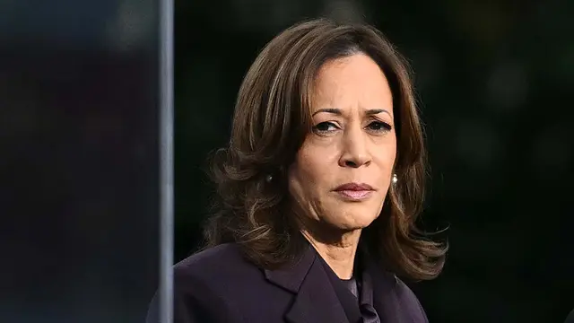 Tampil Perdana Usai Pilpres AS 2024, Kamala Harris Akui Kemenangan Donald Trump