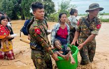 FOTO: Terjangan Topan Yagi Picu Banjir Dahsyat di Myanmar, Warga Dievakuasi Pakai Perahu hingga Ember